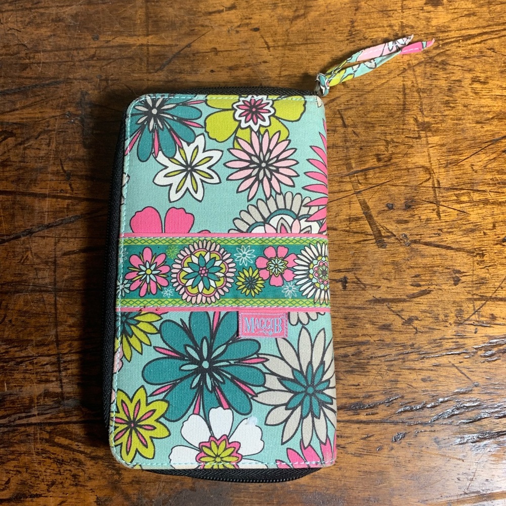 Maccib Wristlet Floral Print